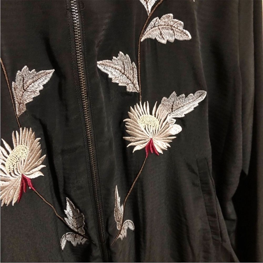 Laju Laurel stitch fix bomber jacket NWT Sz XL - Picture 4 of 7